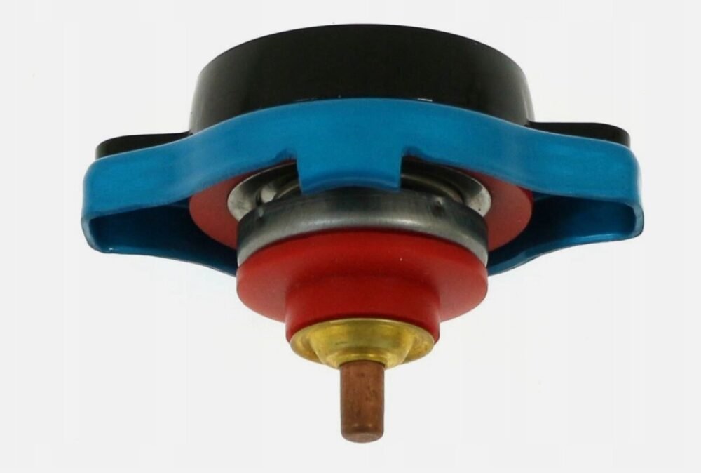 D1Spec Radiator cap with thermometer 15mm 1.1 Bar Blue - Image 3